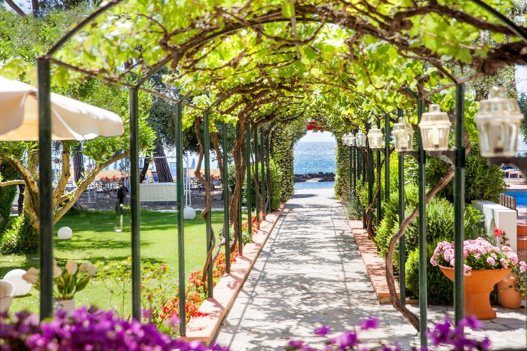Hotel Eden Park Diano Marina Zewnętrze zdjęcie